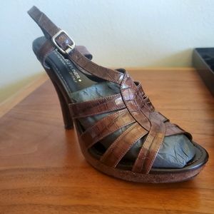 EUC Donald J Pliner leather heels